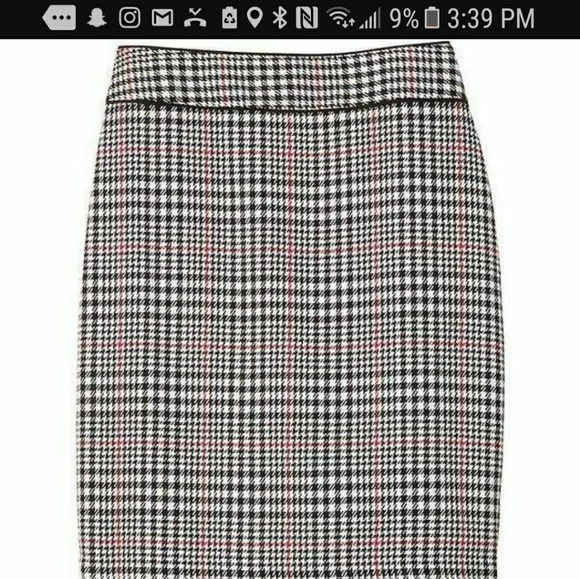 Banana Republic plaid skirt - Picture 6 of 6